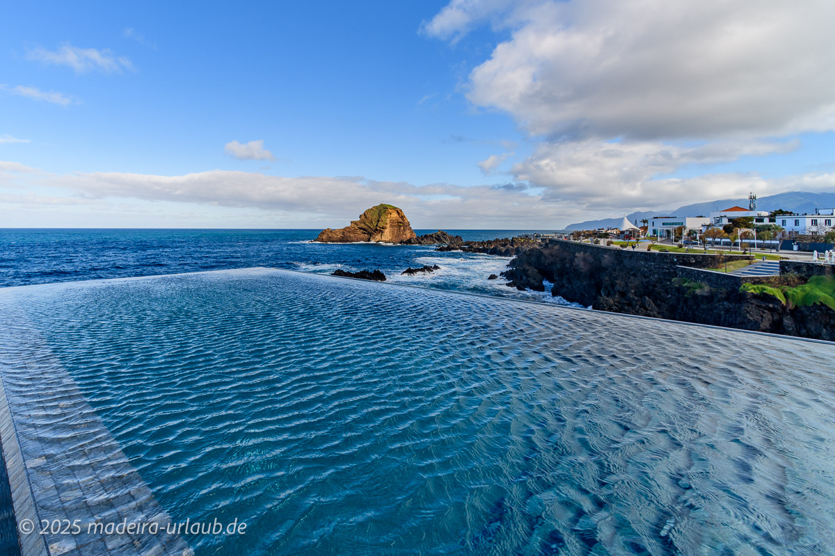 Infinitypool auf Sonnenterrasse
